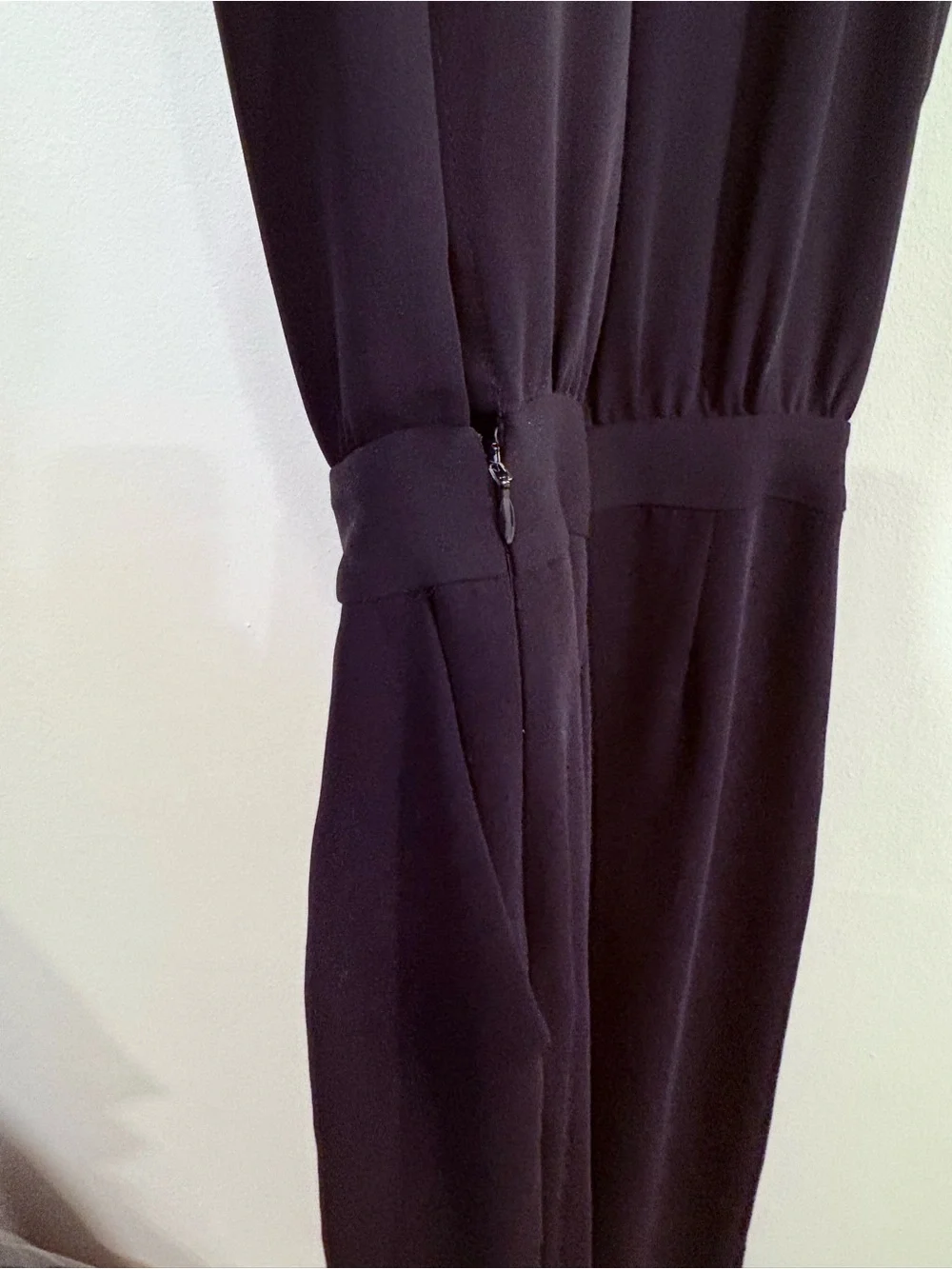 Babaton by Aritzia Black Sleeveless Wide Leg Cropped Jumpsuit Size 6 - Picture 6 of 14